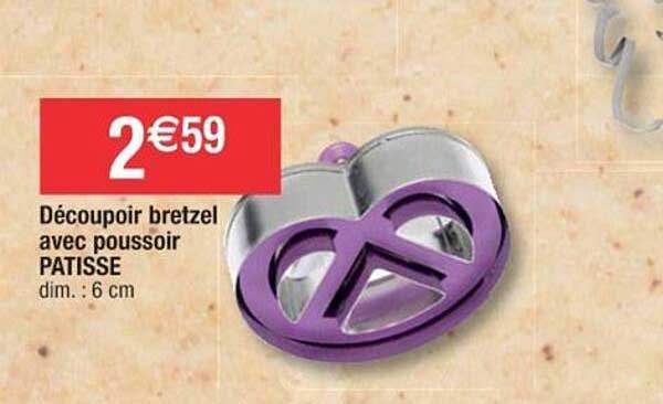 découpoir bretzel avec poussoir patisse