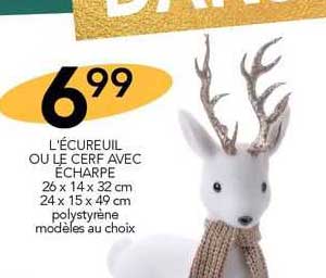 l'écureuil ou le cerf avec écharpe