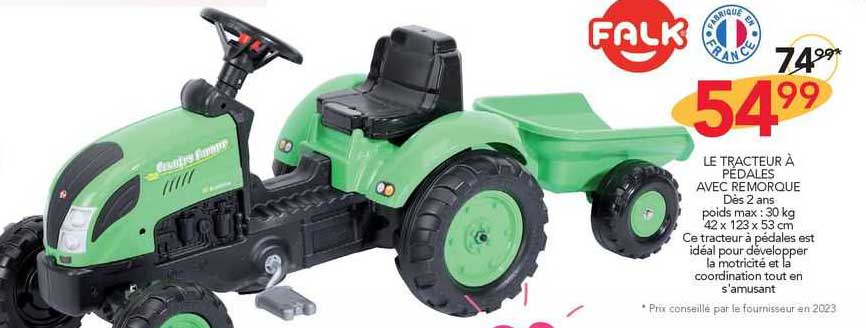 le tracteur à pédales avec remorque