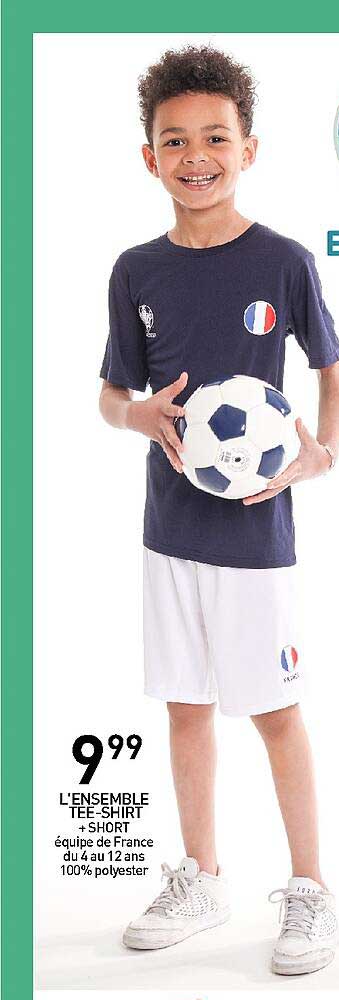 l'ensemble tee-shirt + short