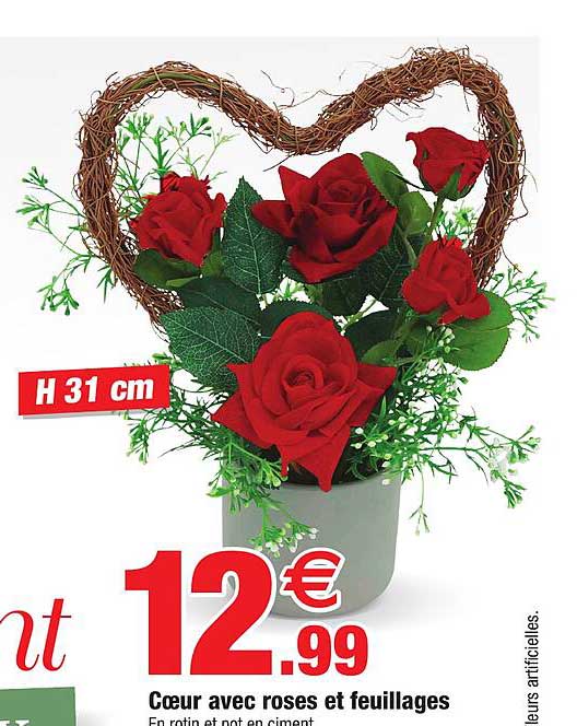 cœur avec roses et feuillages