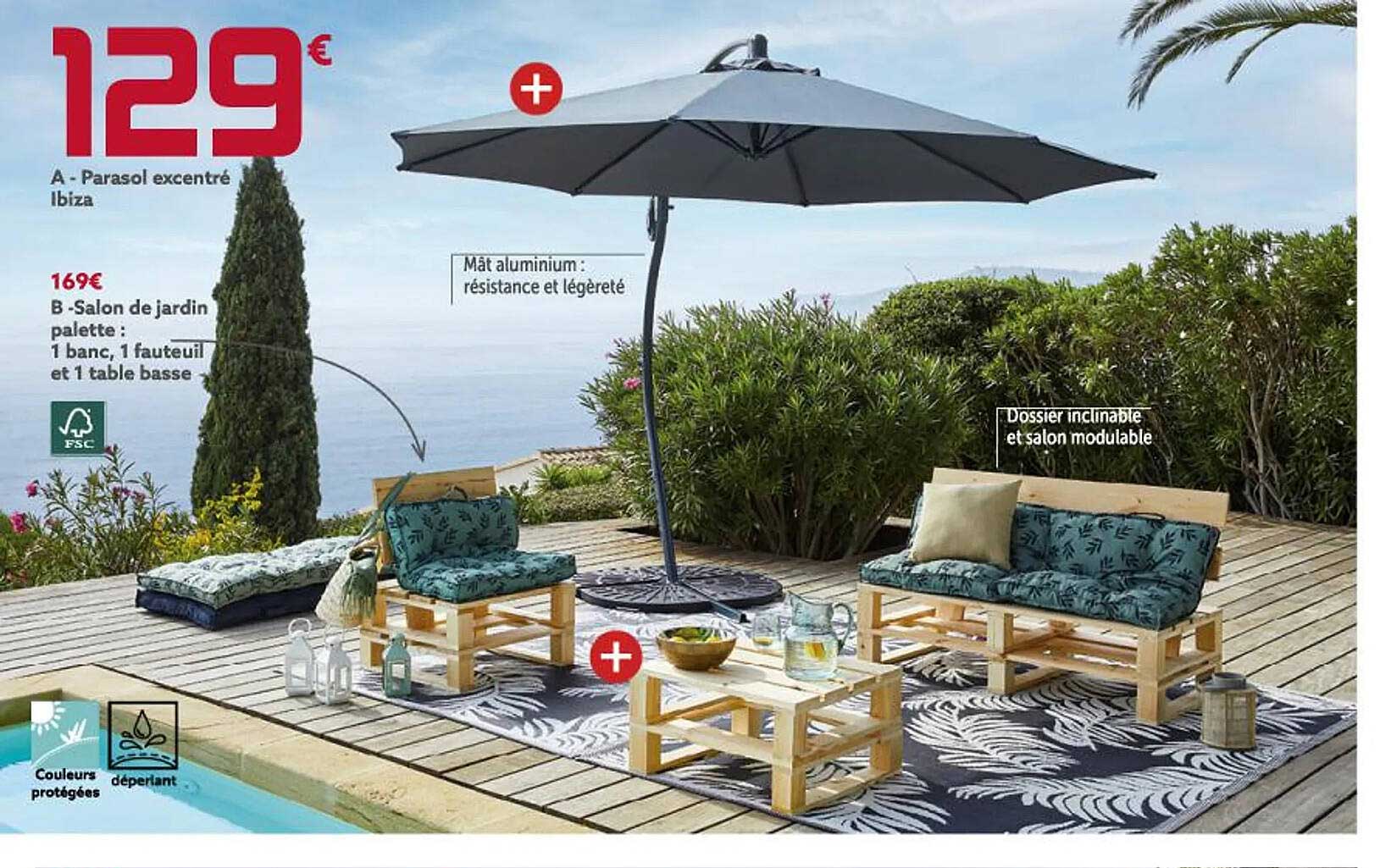 parasol excentré ibiza, salon de jaridn palette : 1 banc, 1 fauteuil et 1 table basse