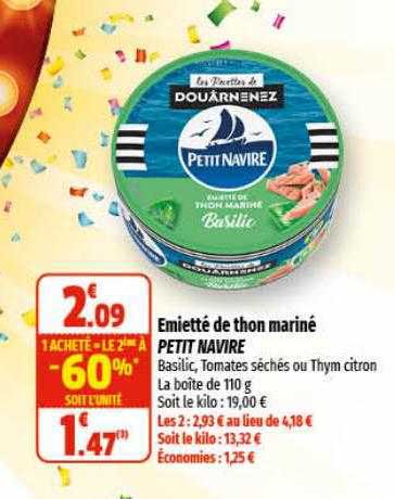 Emietté De Thon Mariné Petit Navire