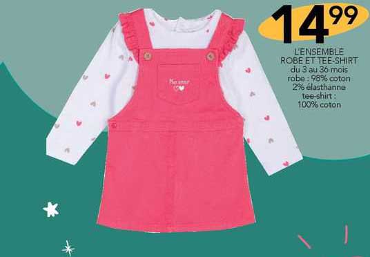 l'ensemble robe et tee-shirt