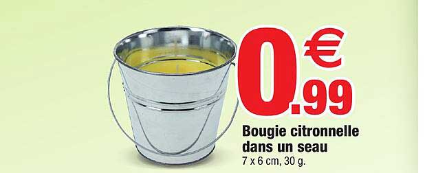 bougie citronnelle dans un seau