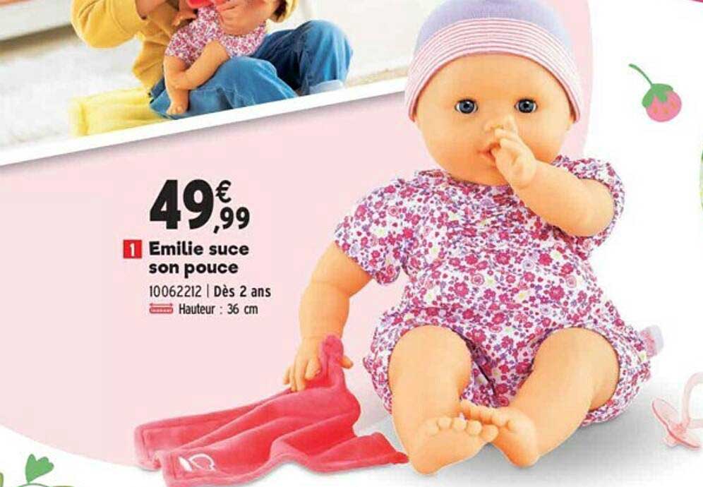 emilie suce son pouce