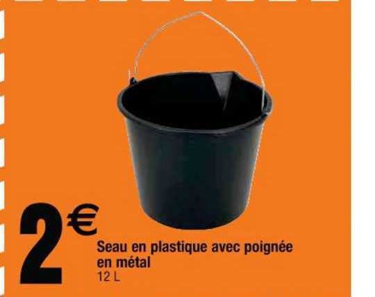 Seau En Plastique Avec Poignée En Métal