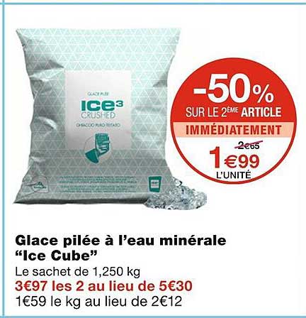 glace pilée à l'eau minérale "ice cube"