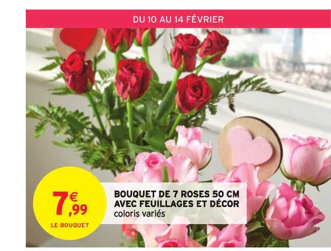 bouquet de 7 roses 50 cm avec feuillages et décor