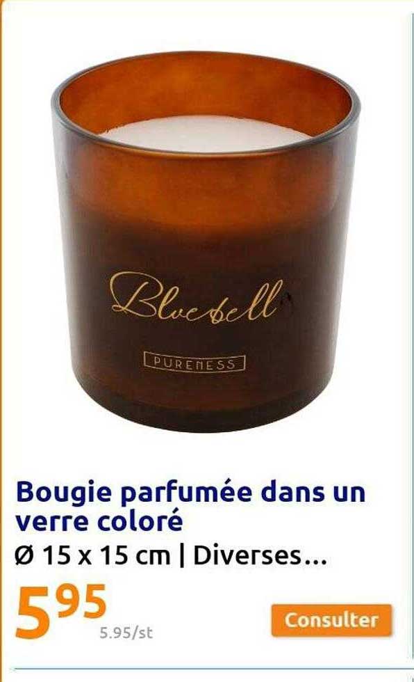 bougie parfumée dans un verre coloré