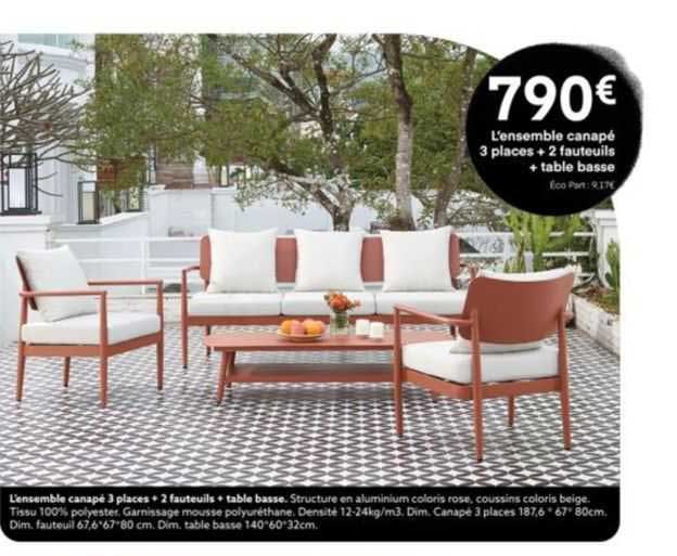 l'ensemble canapé 3 places + 2 fauteuils + table basse