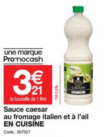 Sauce Caesar Au Fromage Italien Et à L'ail En Cuisine
