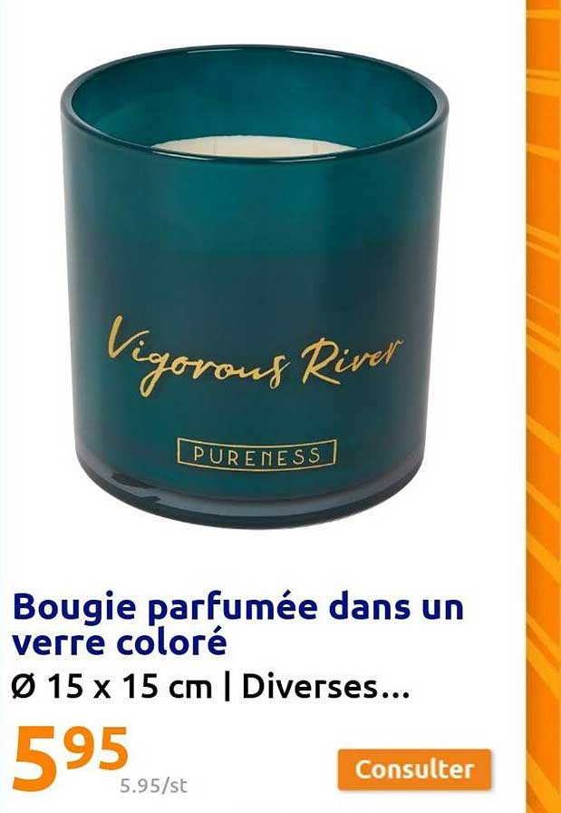 bougie parfumée dans un verre coloré