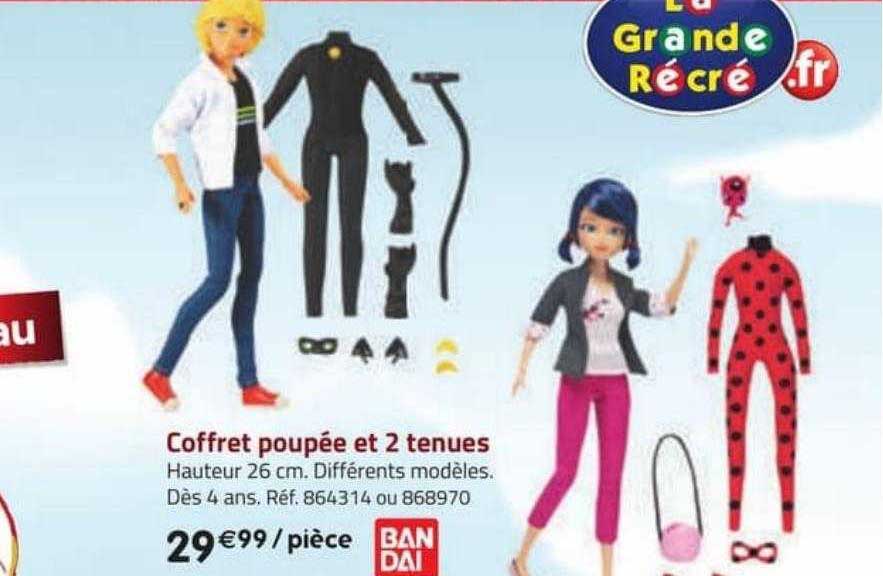 coffret poupée et 2 tenues bandai