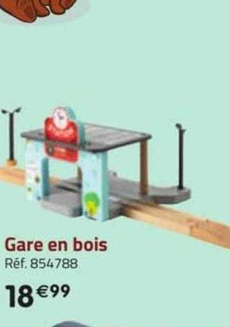 gare en bois