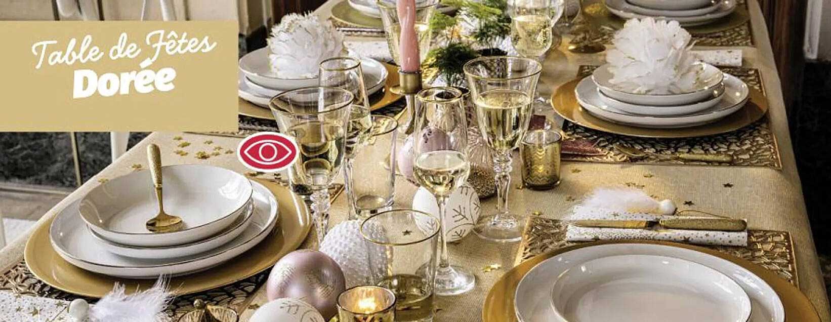 table de fêtes dorée