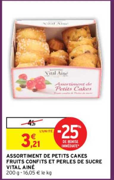 assortiment de petits cakes fruits confits et perles de sucre vital ainé