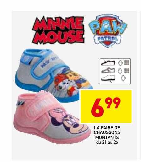 La Paire De Chaussons Montants