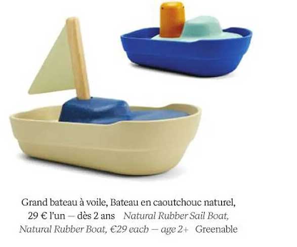 grand bateau à voile, bateau en caoutchouc naturel