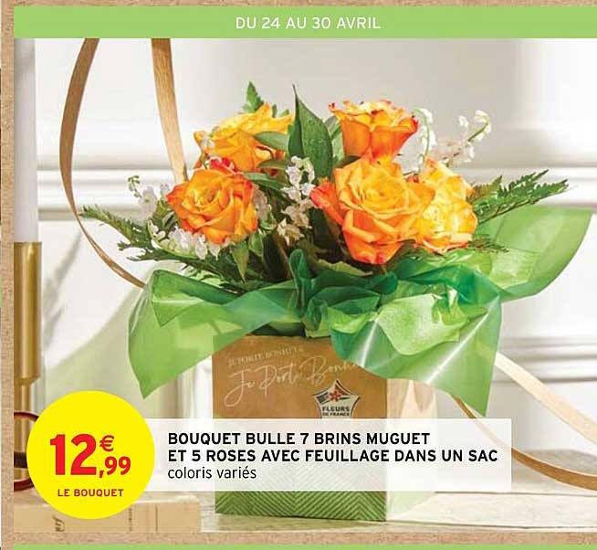 bouquet bulle 7 brins muguet et 5 roses avec feuillage dans un sac
