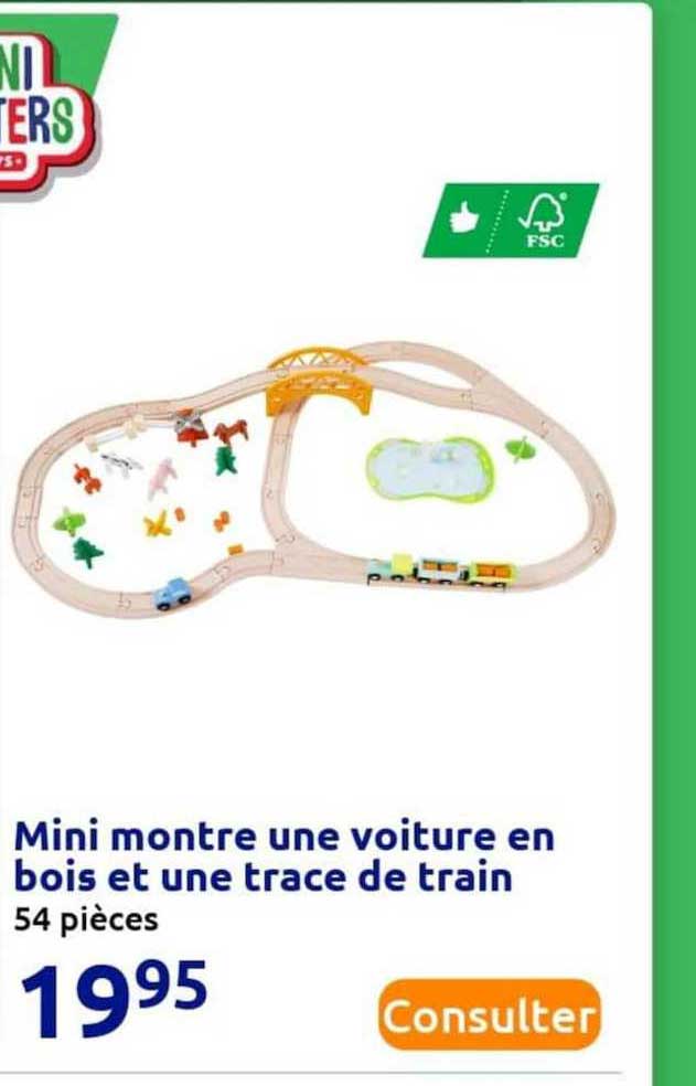 mini montre une voiture en bois et une trace de train
