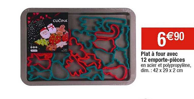 plat à four avec 12 emporte-pièces