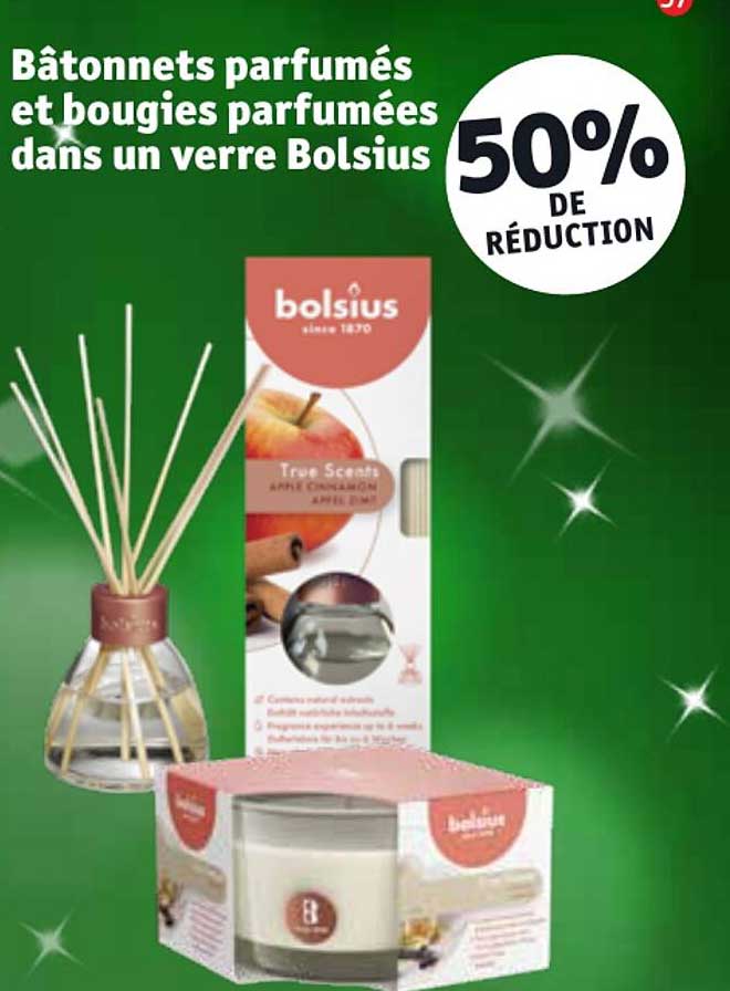 bâtonnets parfumés et bougies parfumées dans un verre bolsius