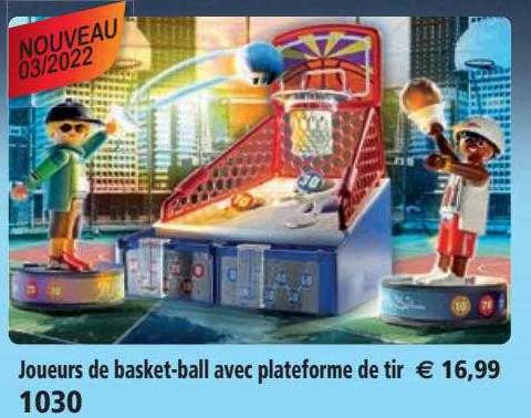 joueurs de basket-ball avec plateforme de tir