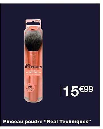 pinceau poudre "real techniques"