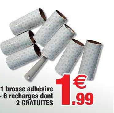 1 brosse adhésive + 6 recharges dont 2 gratuites