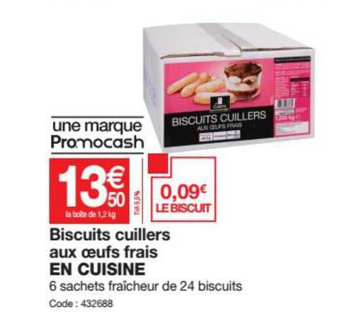 biscuits cuillers aux œufs frais en cuisine