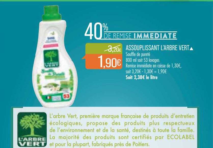 assouplissant l'arbre vert