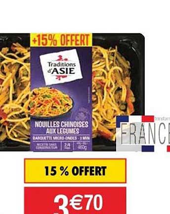 nouilles chinoises aux légumes traditions d'asie