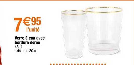 verre à eau avec bordure dorée