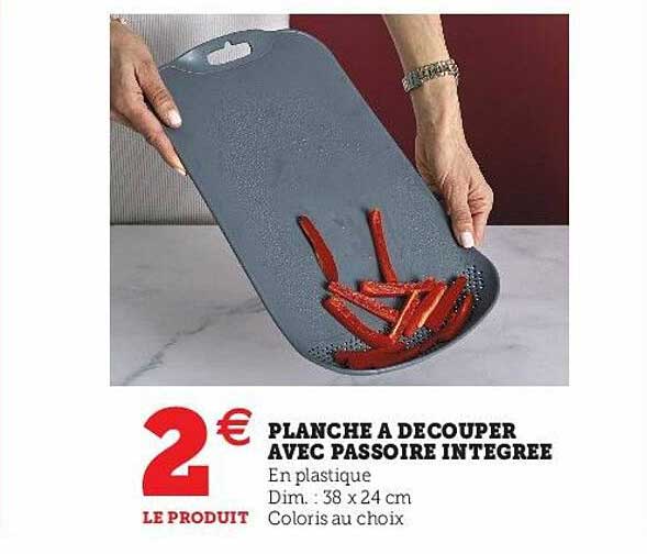 planche à découper avec passoire intégrée