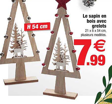le sapin en bois avec grelots