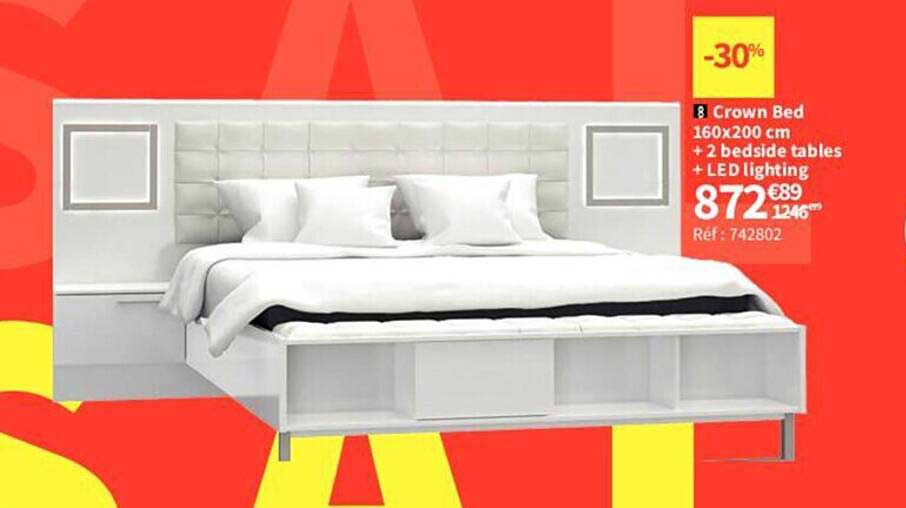 crown bed 160 x 200 cm + 2 bedside tables + led lighting