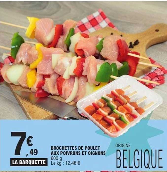 BROCHETTES DE POULET AUX POIVRONS ET OIGNONS