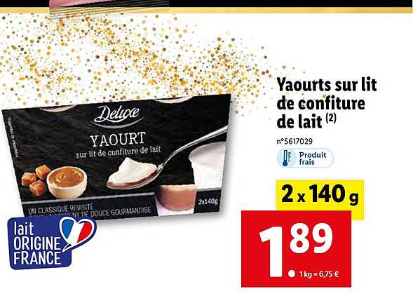 Yaourts Sur Lit De Confiture De Lait