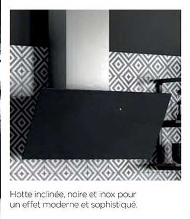Hotte Inclinée, Noire Et Inox Pour Un Effet Moderne Et Sophistiqué