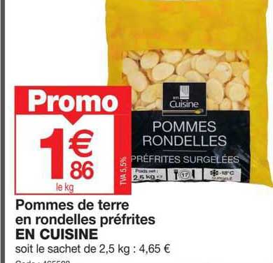 Pommes De Terre En Rondelles Préfrites En Cuisine