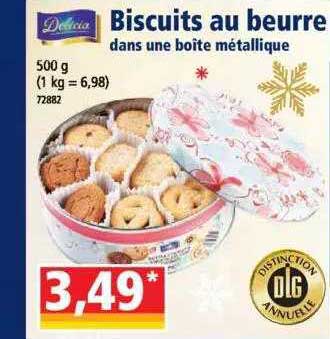 biscuits au beurre dans une boîte métallique
