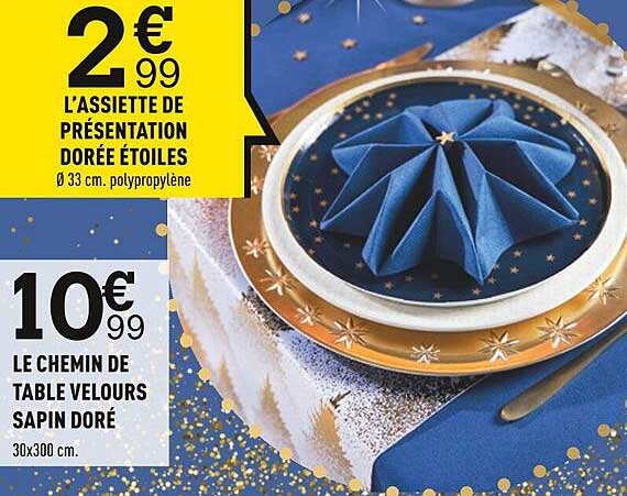 le chemin de table velours sapin doré, l'assiette de présentation dorée éoiles