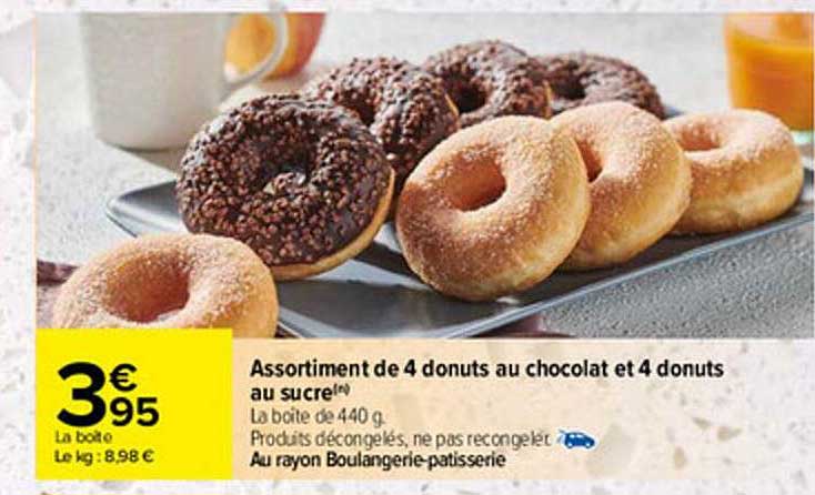 Assortiment De 4 Donuts Au Chocolat Et 4 Donuts Au Sucre