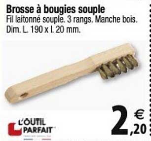 brosse à bougies souple l'outil parfait
