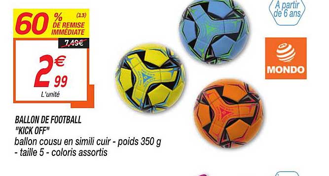 ballon de football kick off