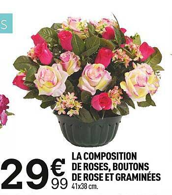la composition de roses, boutons de rose et graminées