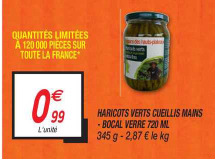 haricots verts cueillis mains