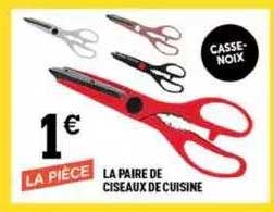 La Paire De Ciseaux De Cuisine