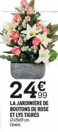 la jardinière de boutons de rose et lys tigrés